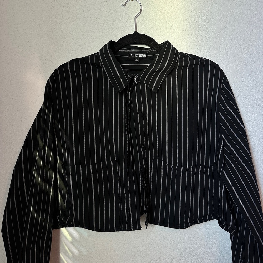 Fashion Nova Black and White Striped Cropped Blouse